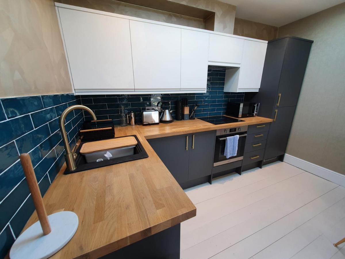 The Loughborough - Elegant, Glamourous Boutique 1 Bed, Central Truro Exterior photo
