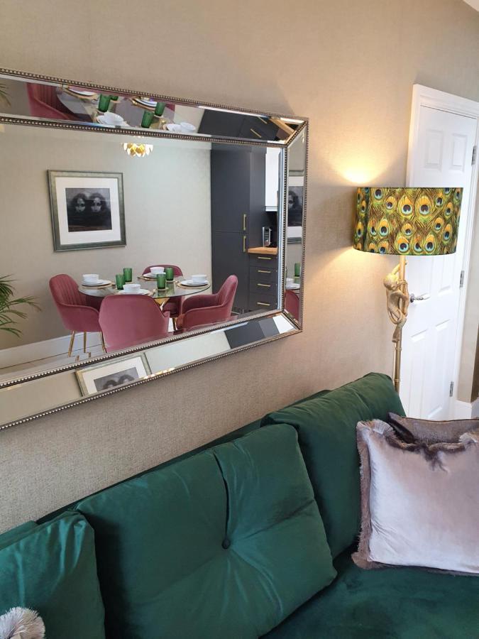 The Loughborough - Elegant, Glamourous Boutique 1 Bed, Central Truro Exterior photo