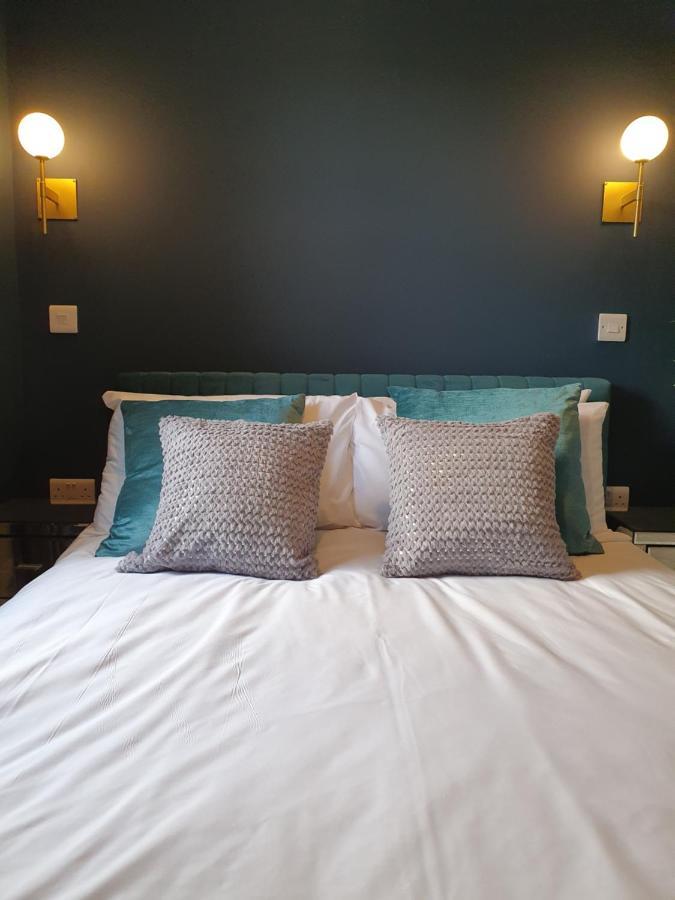 The Loughborough - Elegant, Glamourous Boutique 1 Bed, Central Truro Exterior photo